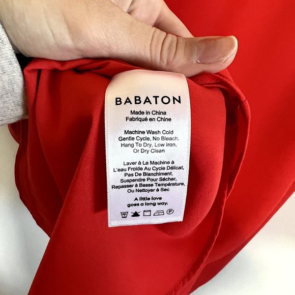 Aritzia Babaton V-Neck Tank Top Blouse Basic - Picture 6 of 7